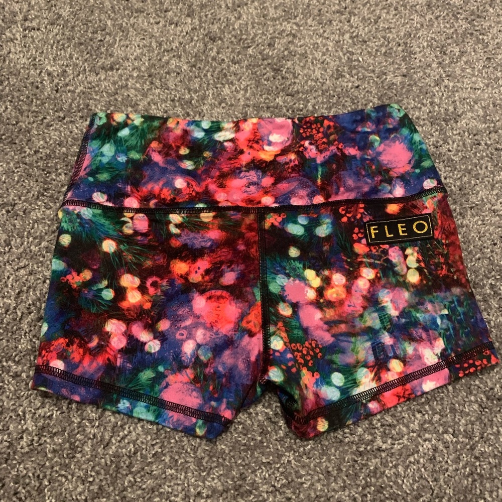 Limited edition Fleo Christmas Bauble shorts